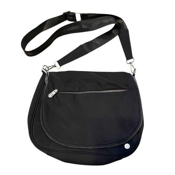 House Of Harlow 1960 Crossbody Bag Black Textile Pockets Lightweight Zipper - Picture 1 of 9